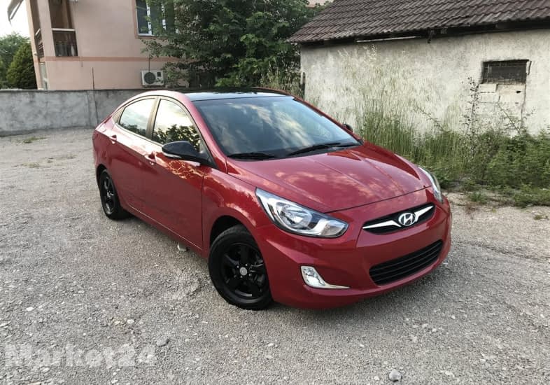 Hyundai Accent 1.4 Benzine Automat - 2011