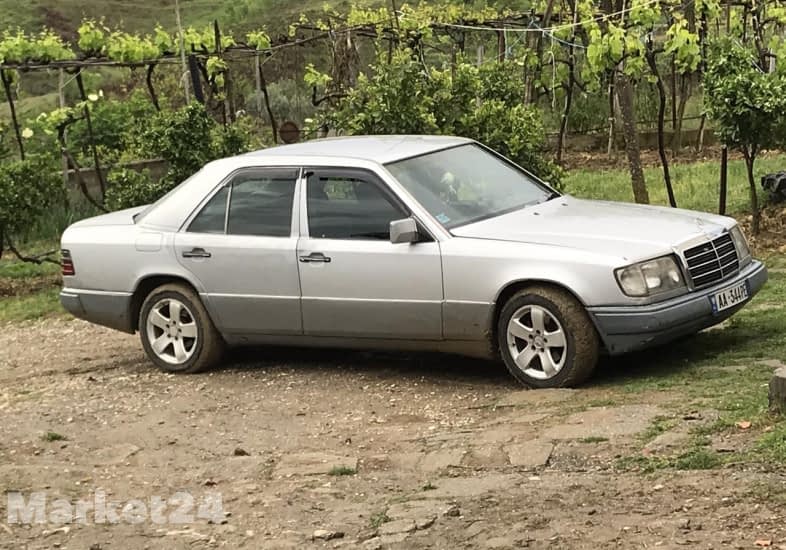 Mercedes Benz 124 - 1992