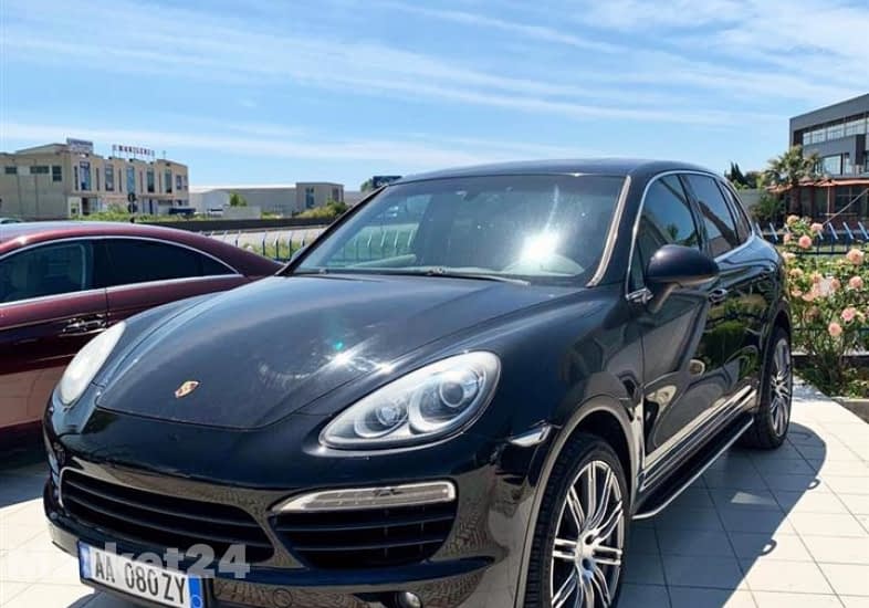 Shitet Porsche Cayenne Fundi 2010 3.0 Naftë V6