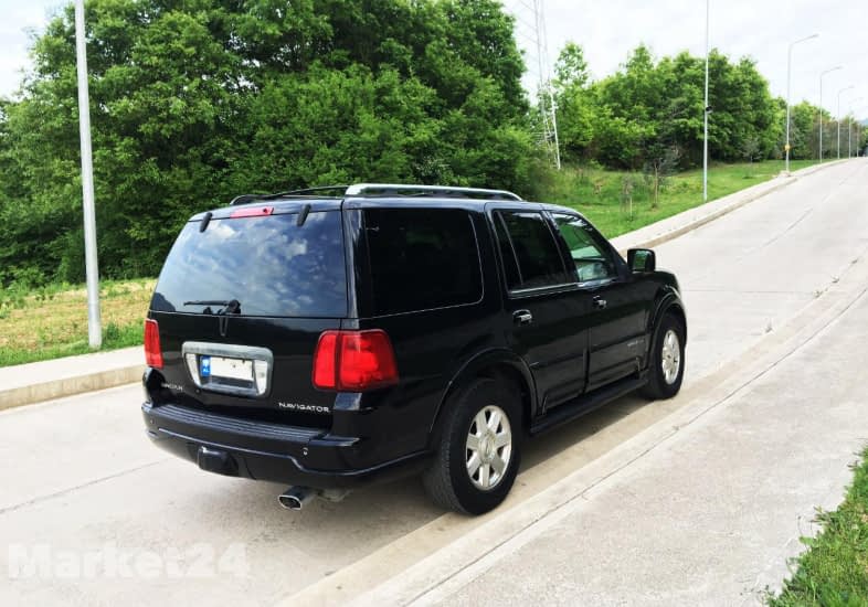 Lincoln Navigator - 2004